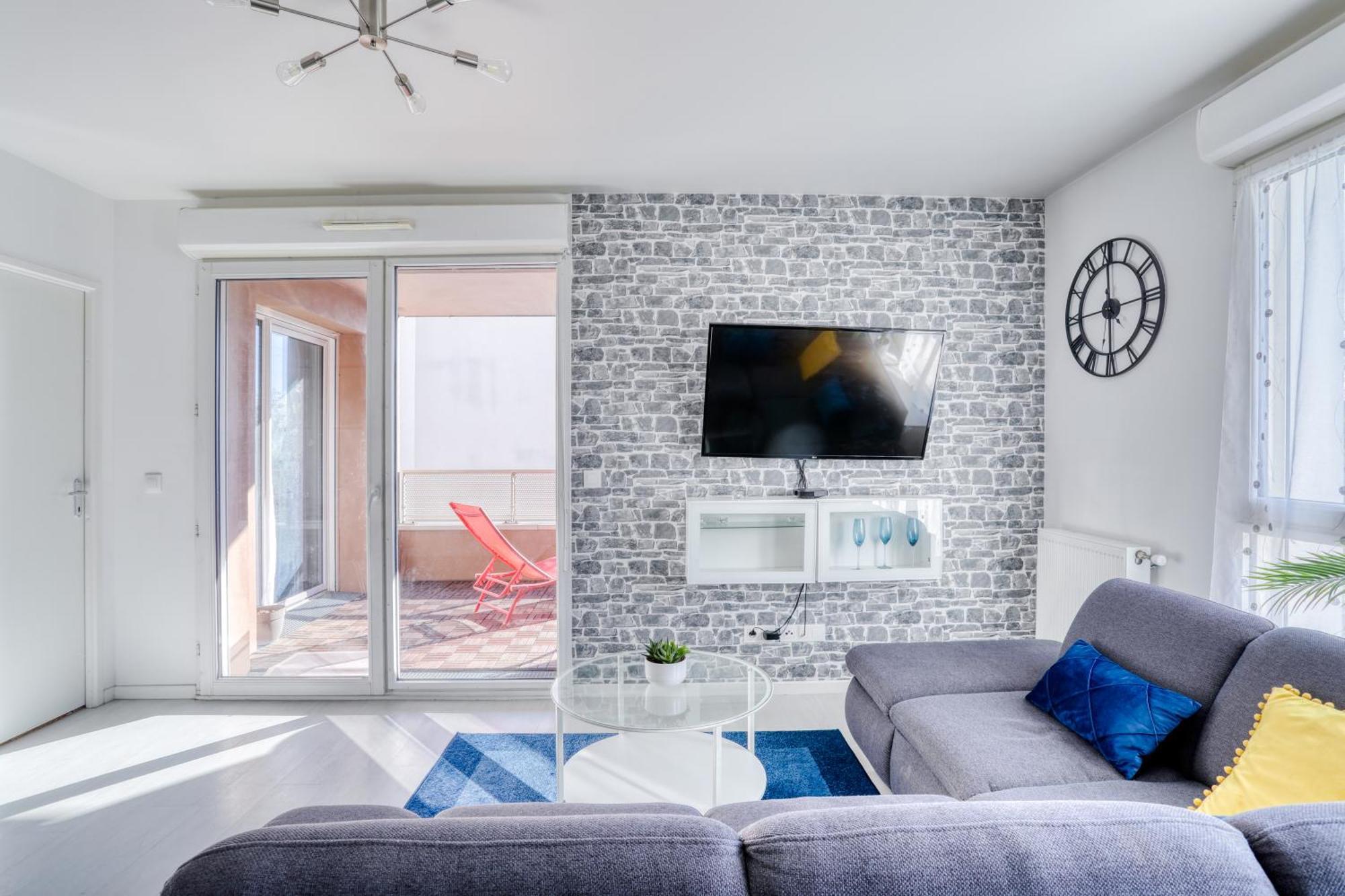"Le Serenity ", Appartement Spacieux ,Balcon, Parking Prive Gratuit, Netflix, Proche Cdg Et Stade De France Stains Dış mekan fotoğraf